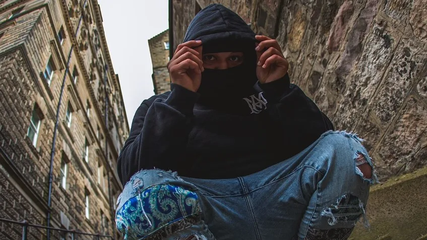 Bambo The Smuggler z nowym singlem "Hoodie”. Znamy listę utworów i datę premiery "Game Over”